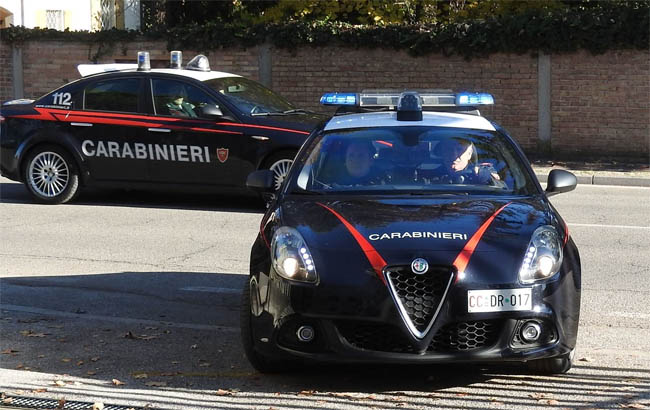 Alfaromeo In Dotazione All Arma Dei Carabinieri Mito Alfa Romeo Com